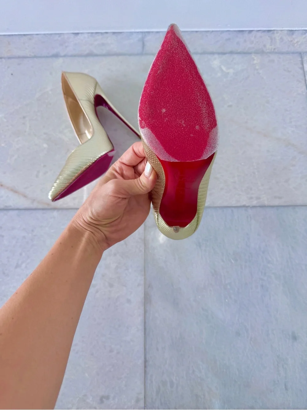 Kate 100 Gold Metallic Pumps Christian Louboutin Metallic Textured Pointed-Toe
